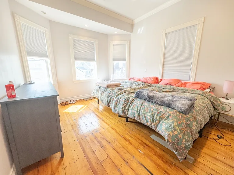 589 Franklin St #3 — Photo 9