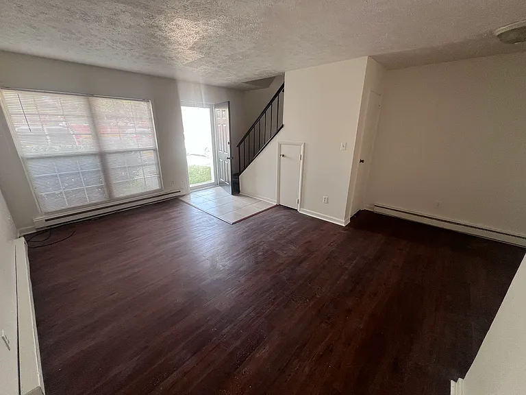 3343 Ashley Ln — Photo 6