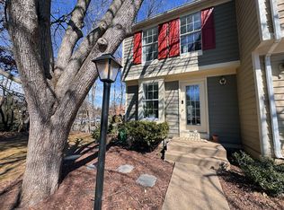 1901 Belmont Ridge Ct, Reston, VA 20191