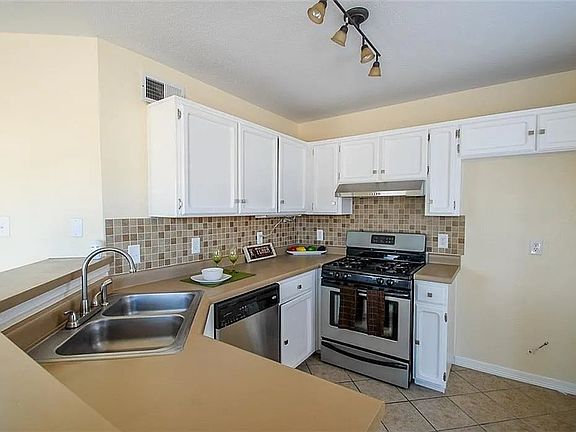 3rd image of 12051 Michelangelo Dr