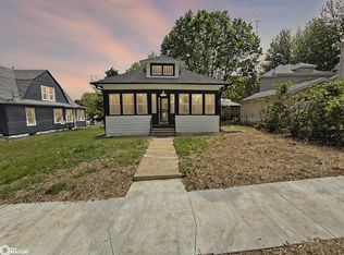 120 S Garfield Ave, Burlington, IA