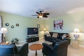 4th image of 100 SE 6th Avenue #203
