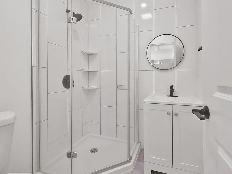 207 D St — Photo 27