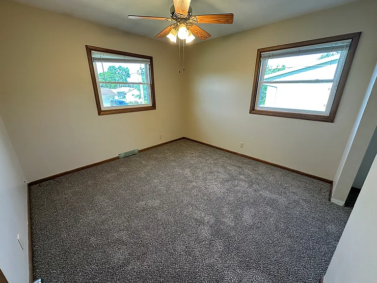 4200 Midway Dr NW — Photo 10