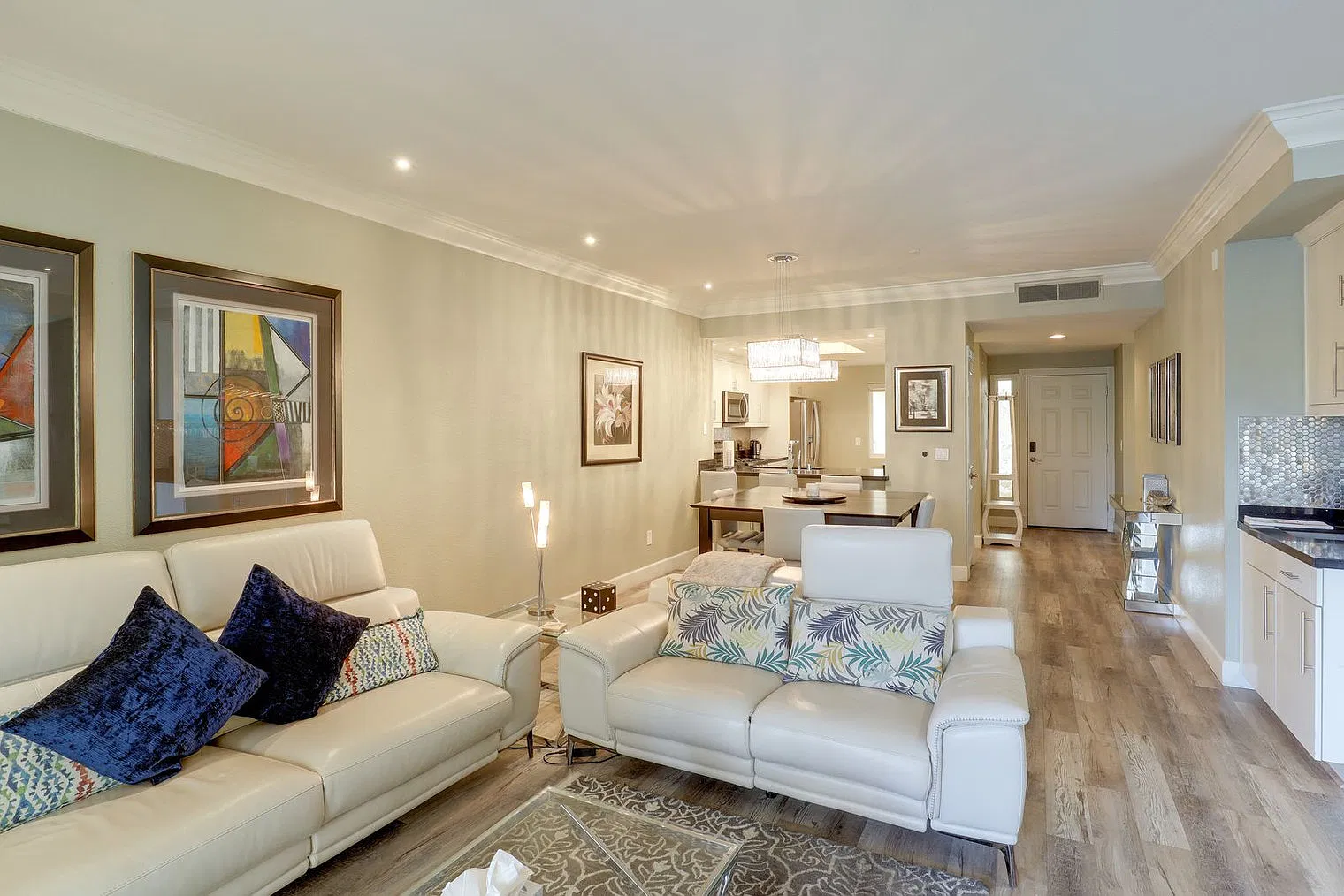 2 bed, 2.0 bath, 1291 sqft, $3,027 — Photo 3