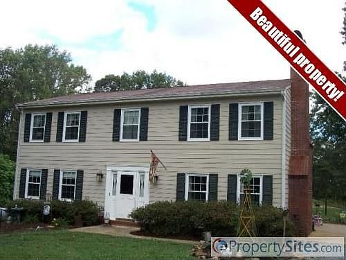 1st image of 3818 Sun Valley Ln