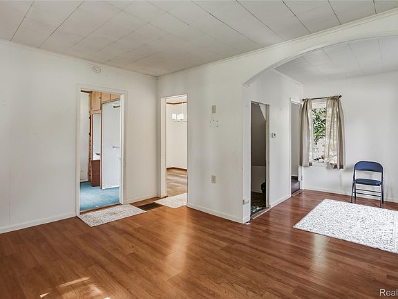 5th image of 1811 Vermont Ave