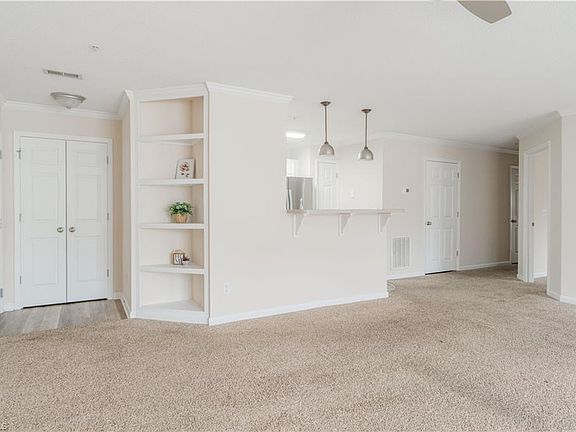 5th image of 3483 Forestdale Dr APT 1D