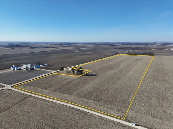 Dogwood Avenue & 400th St, Strawberry Pt, IA 52076