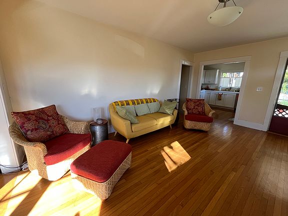 5th image of 1707 Loma St #A