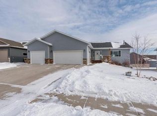 5407 Normandy St, Bismarck, ND 58503