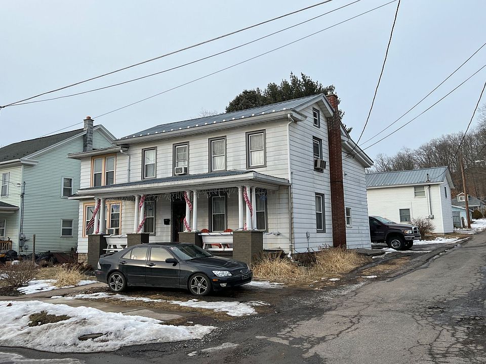 2nd image of 123 Locust St