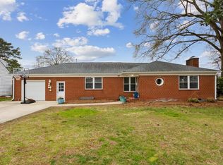 122 Chichester Ave, Hampton, VA 23669
