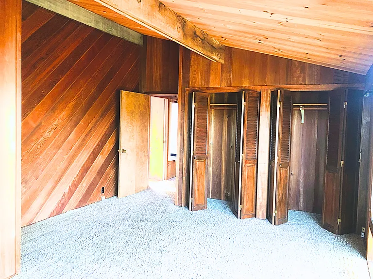 25055 Baronet Dr — Photo 13