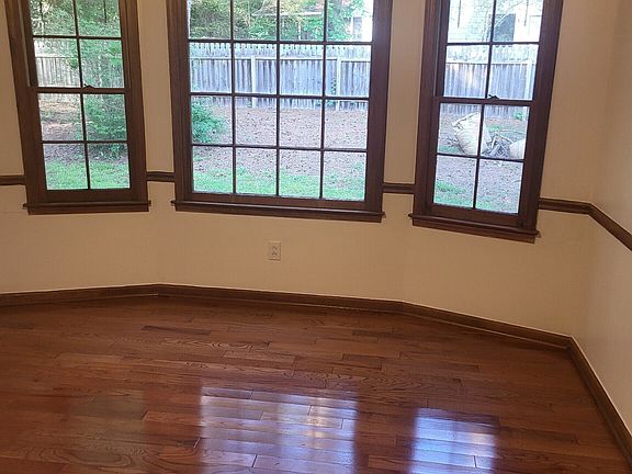3rd image of 2652 Shiloh Hills Ct