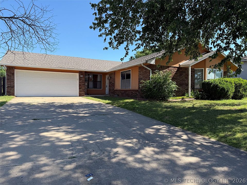 1st image of 1312 W Gulfport Pl