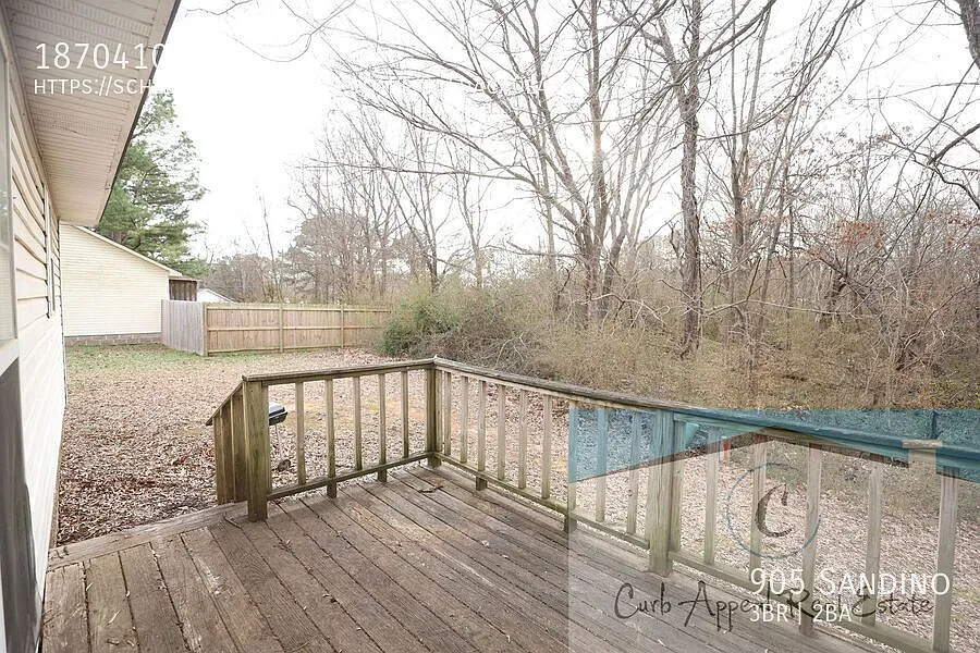 Spacious 3 bedroom/2 bath home - Jonesboro — Photo 2