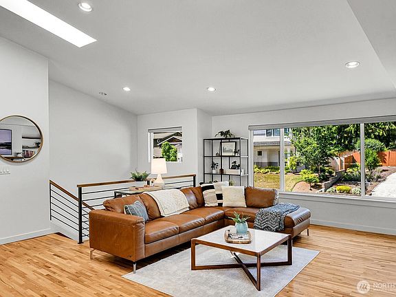 4th image of 10515 NE 122nd Street