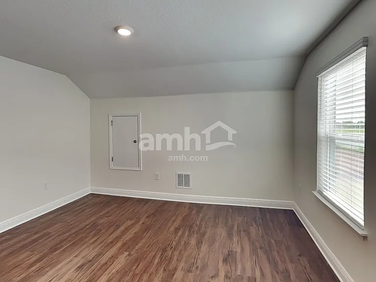 14605 Cedar Mill Dr — Photo 9
