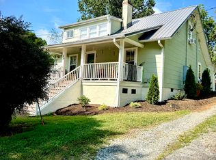 29 Galax Ave APT 1, Asheville, NC 28806