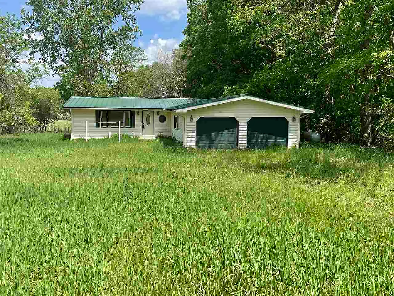12250 Waterman Rd photo 1