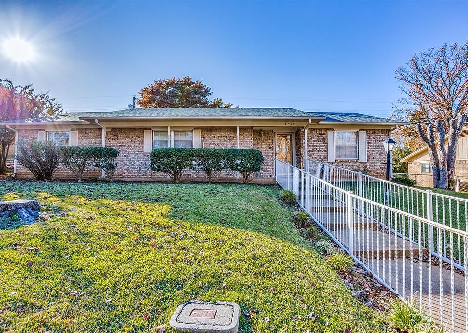 1st image of 3015 Frances Dr
