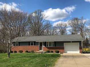 133 Meadowcrest Ln, Little Hocking, OH 45742