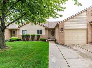 4255 John Paul Ct, Warren, MI 48091