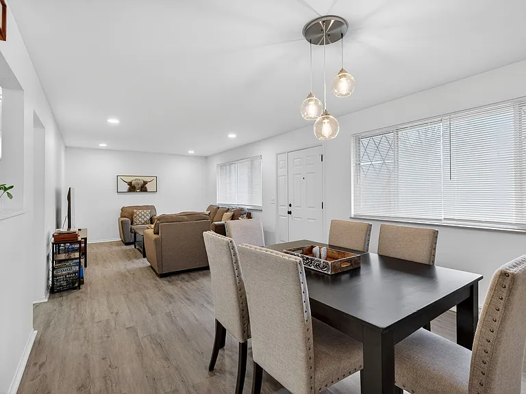 1553 Cove Ln — Photo 14