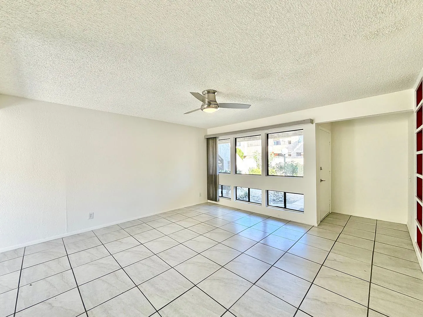 Available Now!! 2 Bedroom 2 Bathroom Home In Palm Springs! — Photo 4
