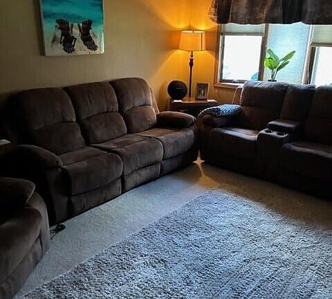 3rd image of 4322 Midfield St