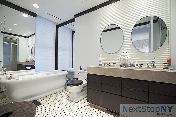 Rented by NextStopNY | media 2