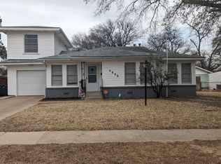 6805 Van Natta Ln, Fort Worth, TX 76112