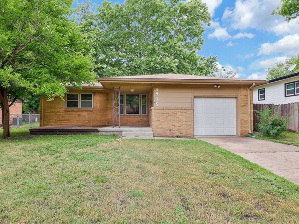 1915 N Gow St, Wichita, KS 67203