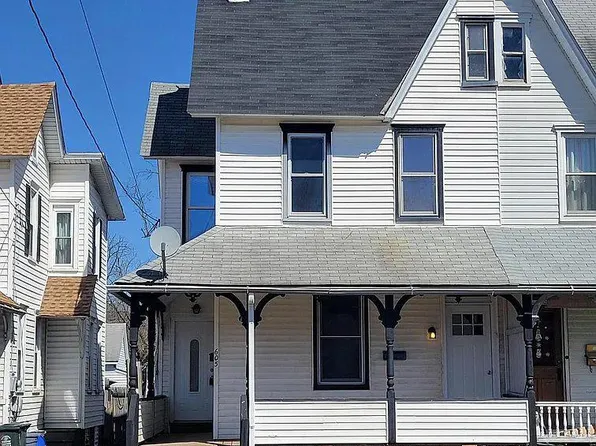 605 E Broad St #B, Quakertown, PA 18951