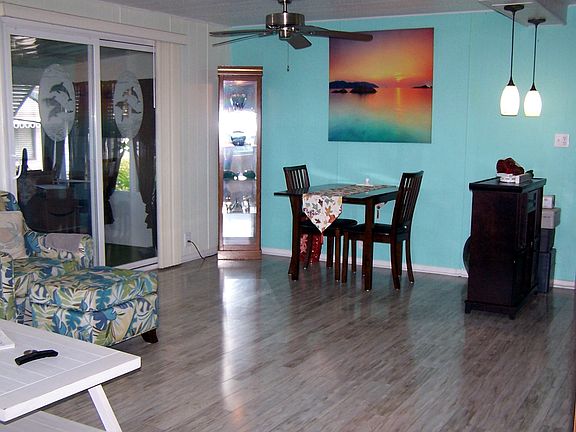 Open concept Dining area