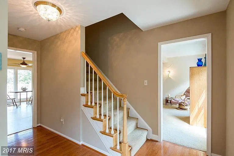 4 bed, 3.5 bath, 3980 sqft, $4,350 — Photo 2