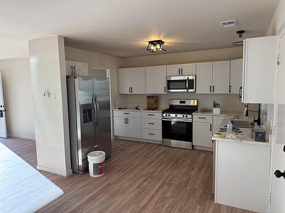5th image of 305 Parsifal St NE