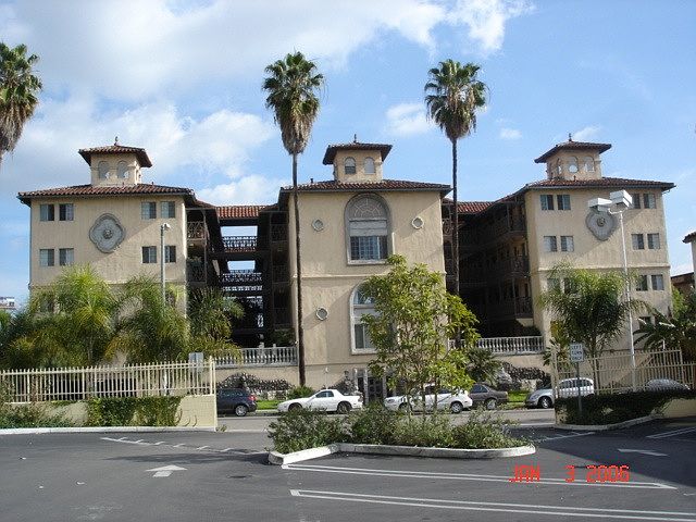 1st image of 1460 N Mansfield Ave APT 100