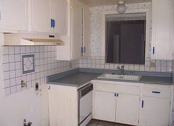 5th image of 597 Irving Dr