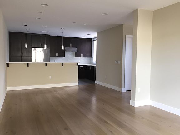 4th image of 960 N San Antonio Rd Unit 223