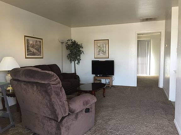 5th image of 2413 Idlewood Ln