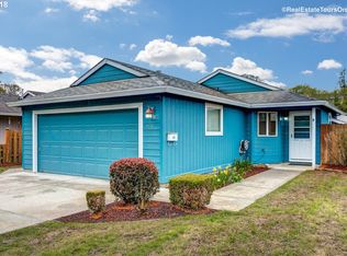 273 S 3rd St, Saint Helens, OR 97051
