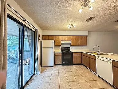 5201 Denaud Ct #1 — Photo 5