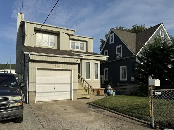 117 Gordon Place, Freeport, NY 11520