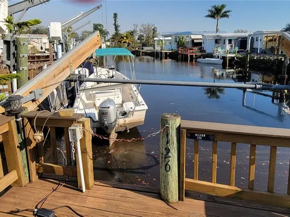 126 Lazy Lagoon Dr, Punta Gorda, FL 33982