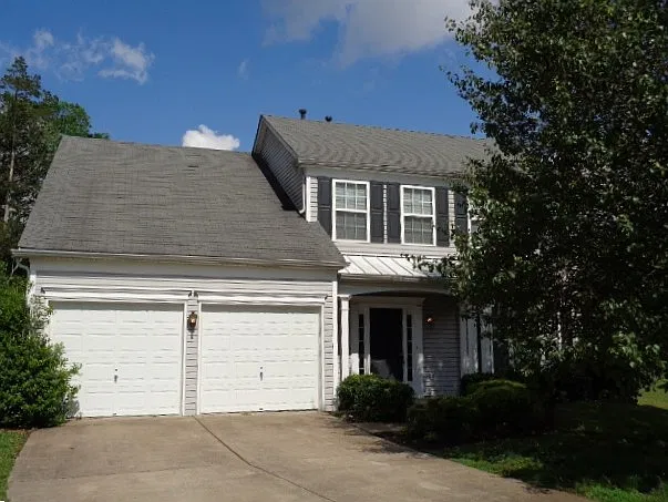 4 bed, 2.5 bath, 2020 sqft, $2,505 — Photo 1