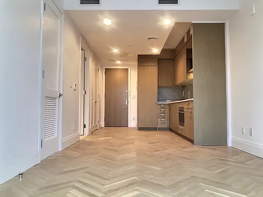 Rented by Nami New York Property LLC | media 4