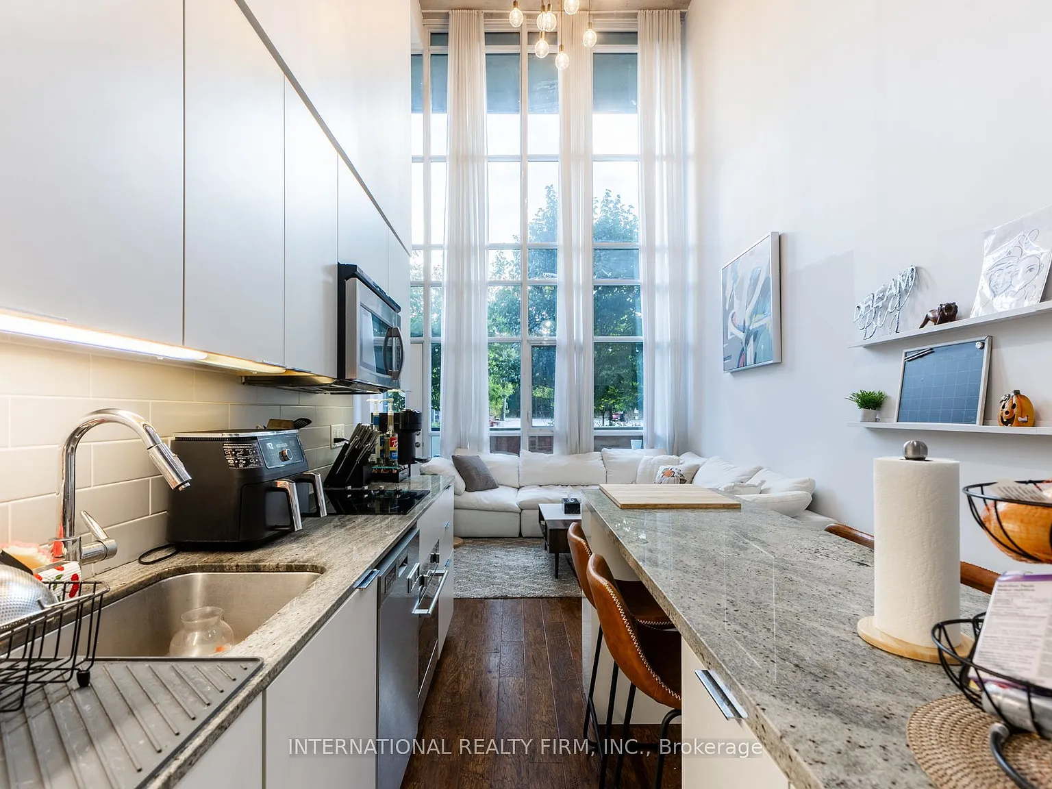 2 bed, $3,650 — Photo 4