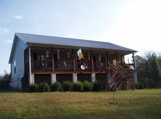 13731 N Lodore Rd, Amelia Court House, VA 23002